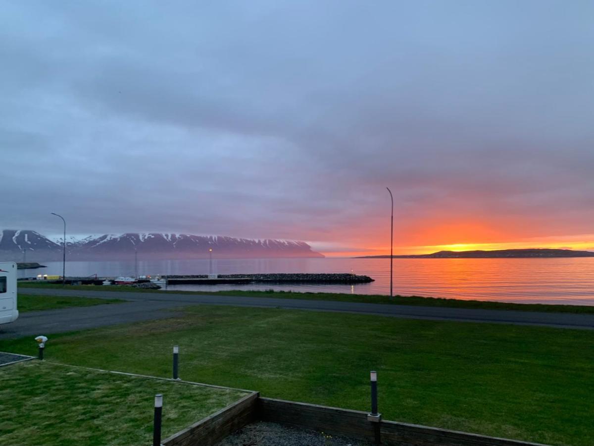 Waterfront Fjord House Hotel Arskogssandur Bagian luar foto