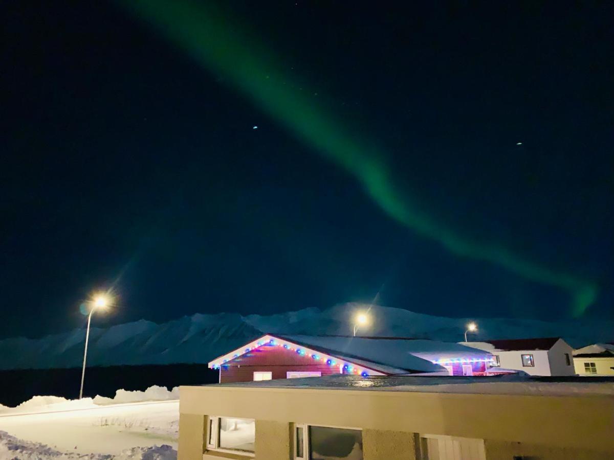 Waterfront Fjord House Hotel Arskogssandur Bagian luar foto