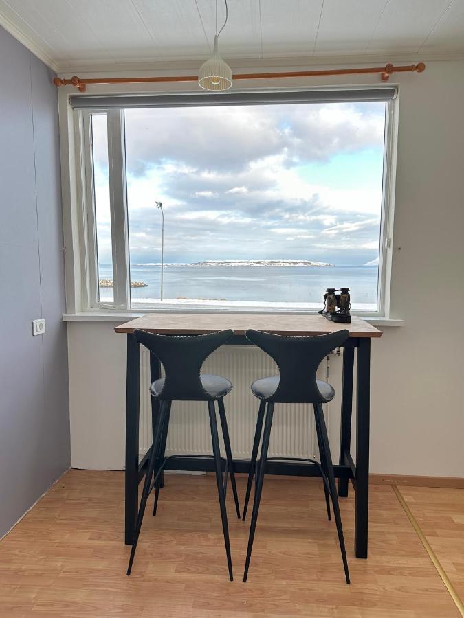 Waterfront Fjord House Hotel Arskogssandur Bagian luar foto