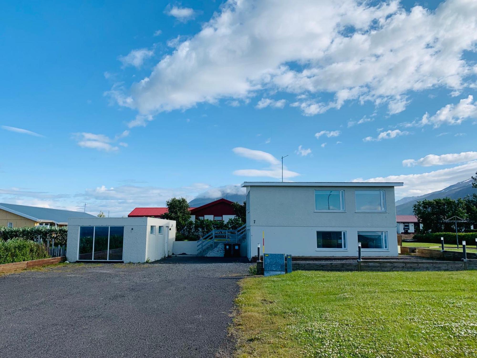 Waterfront Fjord House Hotel Arskogssandur Bagian luar foto