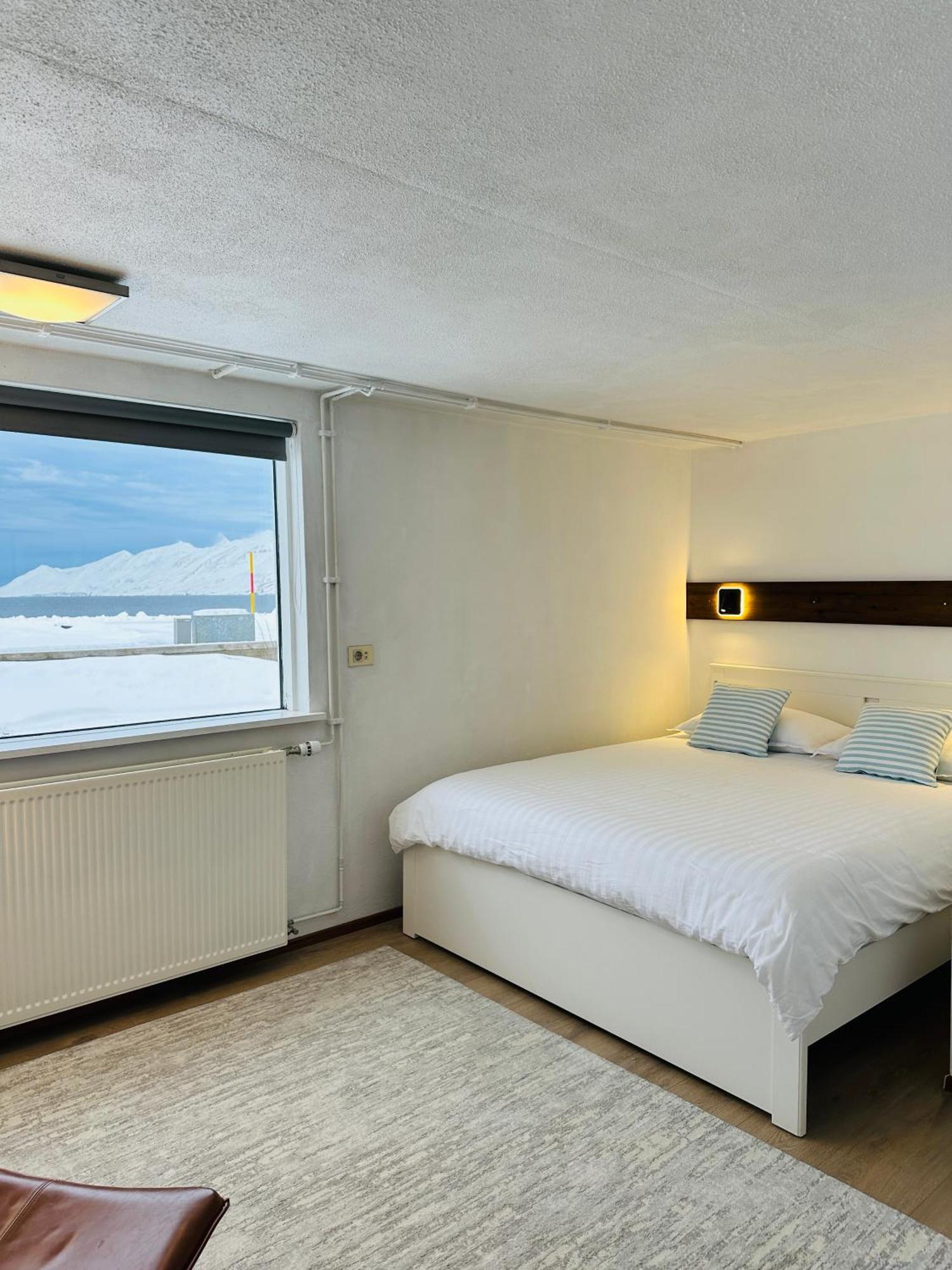 Waterfront Fjord House Hotel Arskogssandur Ruang foto
