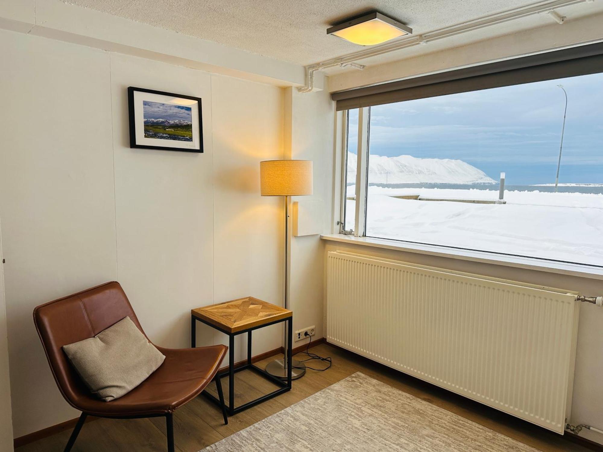 Waterfront Fjord House Hotel Arskogssandur Bagian luar foto