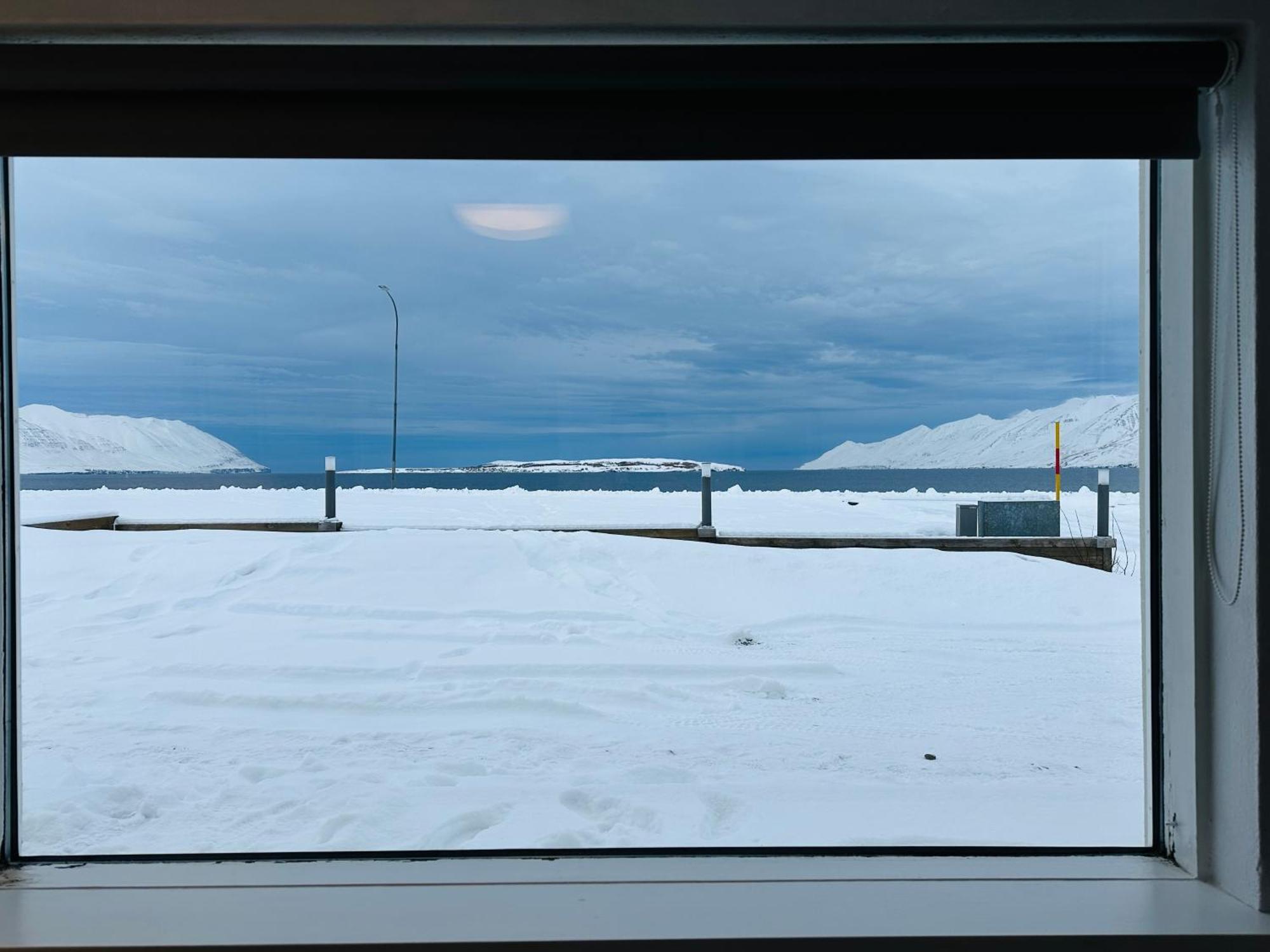 Waterfront Fjord House Hotel Arskogssandur Ruang foto