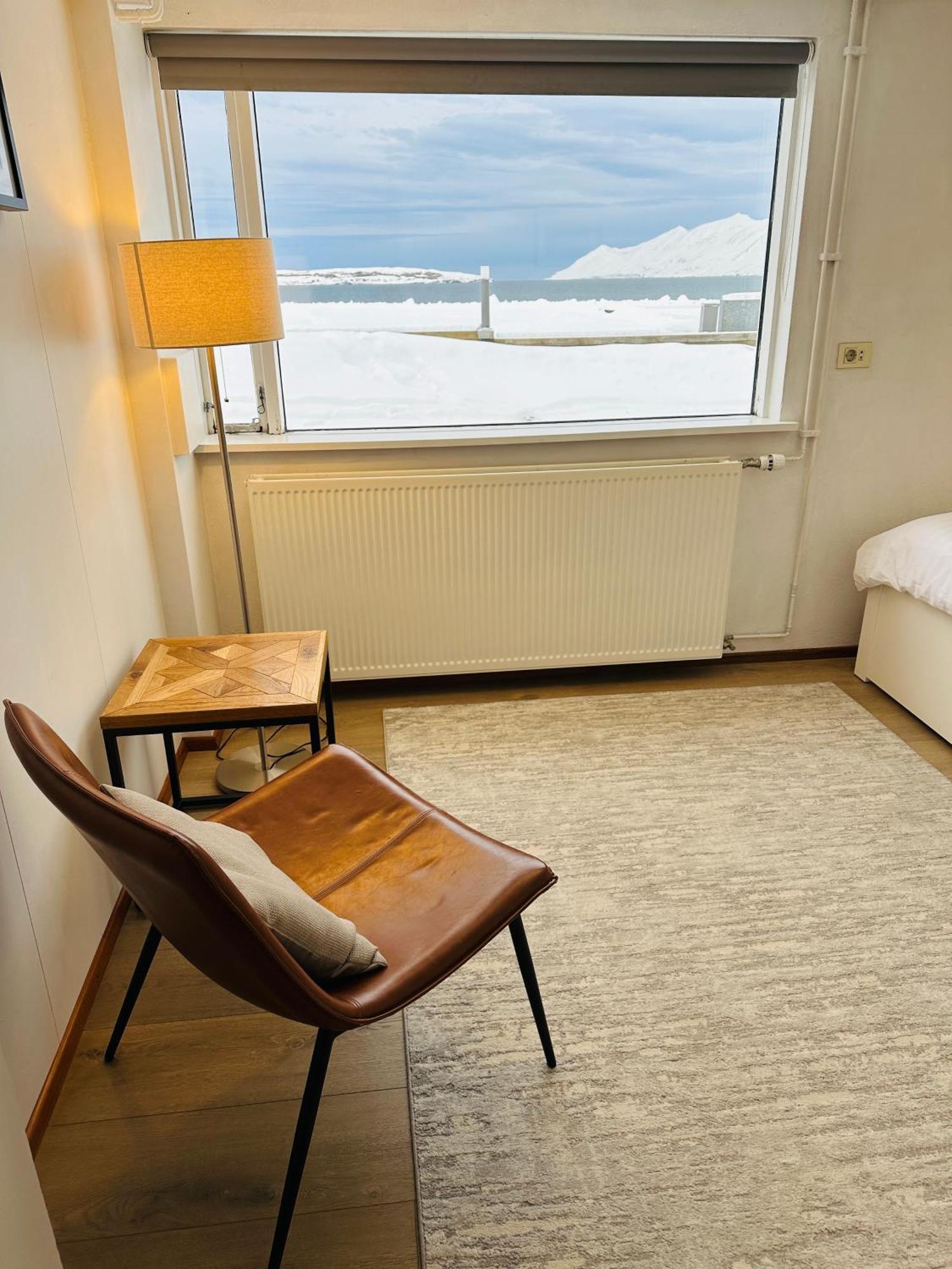 Waterfront Fjord House Hotel Arskogssandur Ruang foto